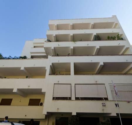 Reggio Central House Low Cost Per 4 雷焦卡拉布里亚 外观 照片